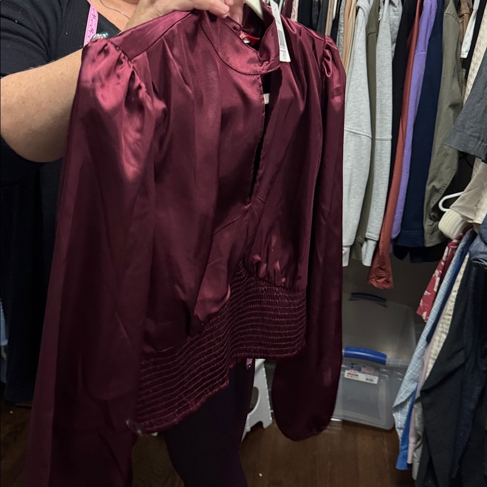 Guess Top